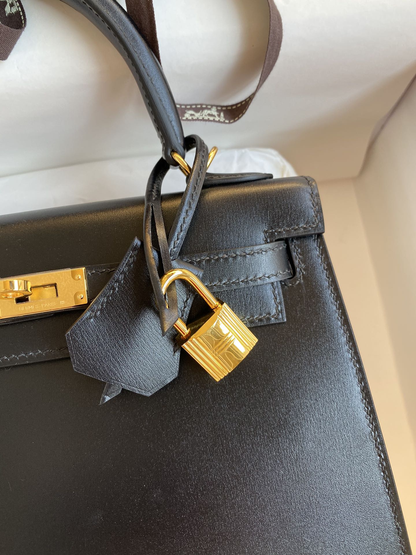 Hermes Kelly 28cm Handbag Shoulder Bag in Black Box Leather